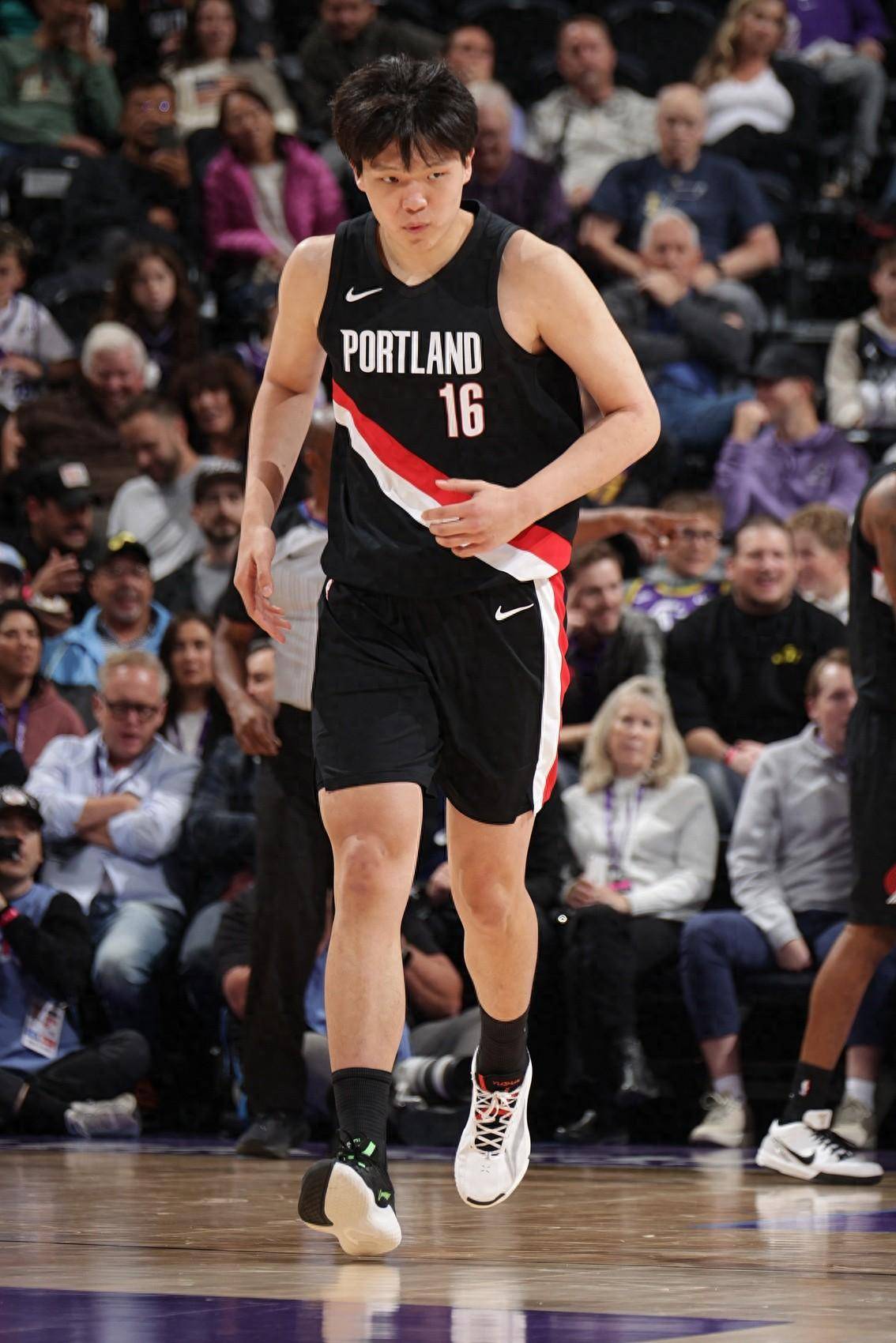 lol主题包-关于赛地聚焦：法甲今夜热度飙升，菲尼克斯太阳调整名单，目标明确，年轻球员得到机会的信息